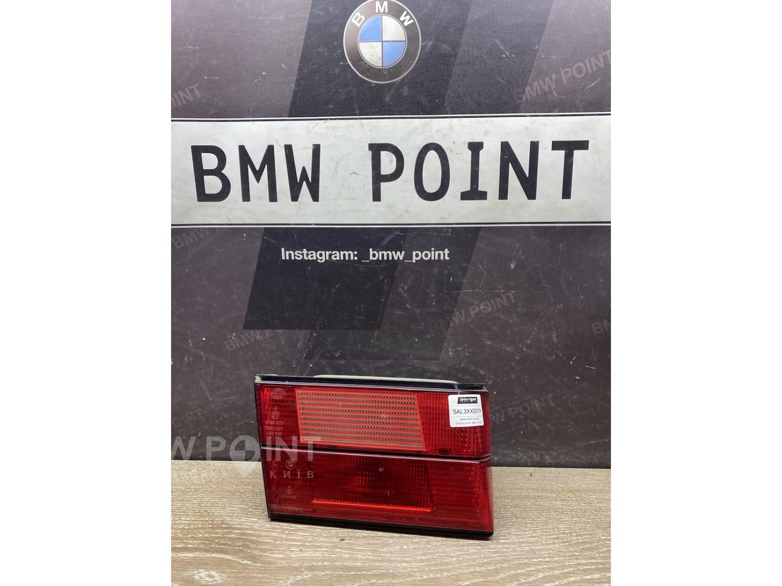 Задній стоп сигнал в кришку багажника BMW E34 лівий