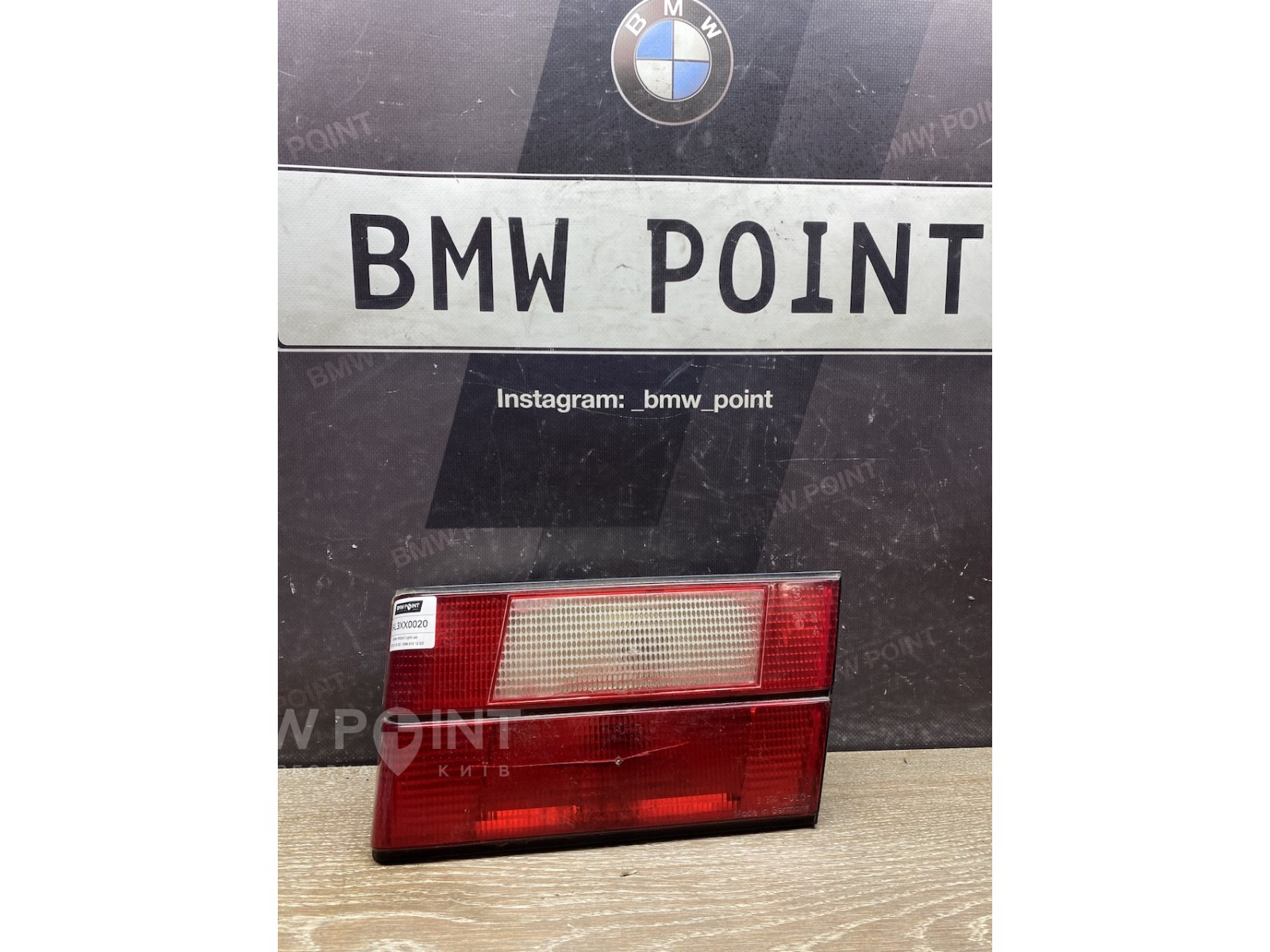 Задній стоп сигнал в кришку багажника BMW E34 правий турінг