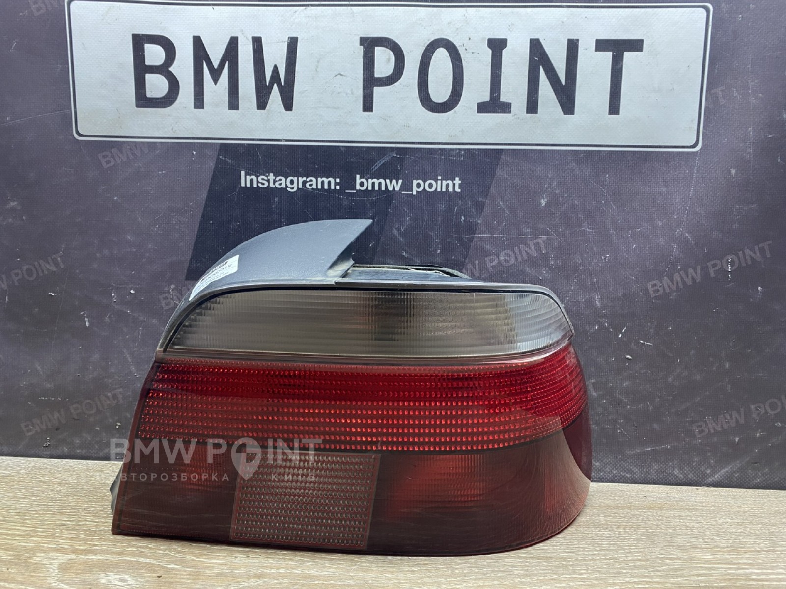 Задній ліхтар BMW E39 правий дорестайл