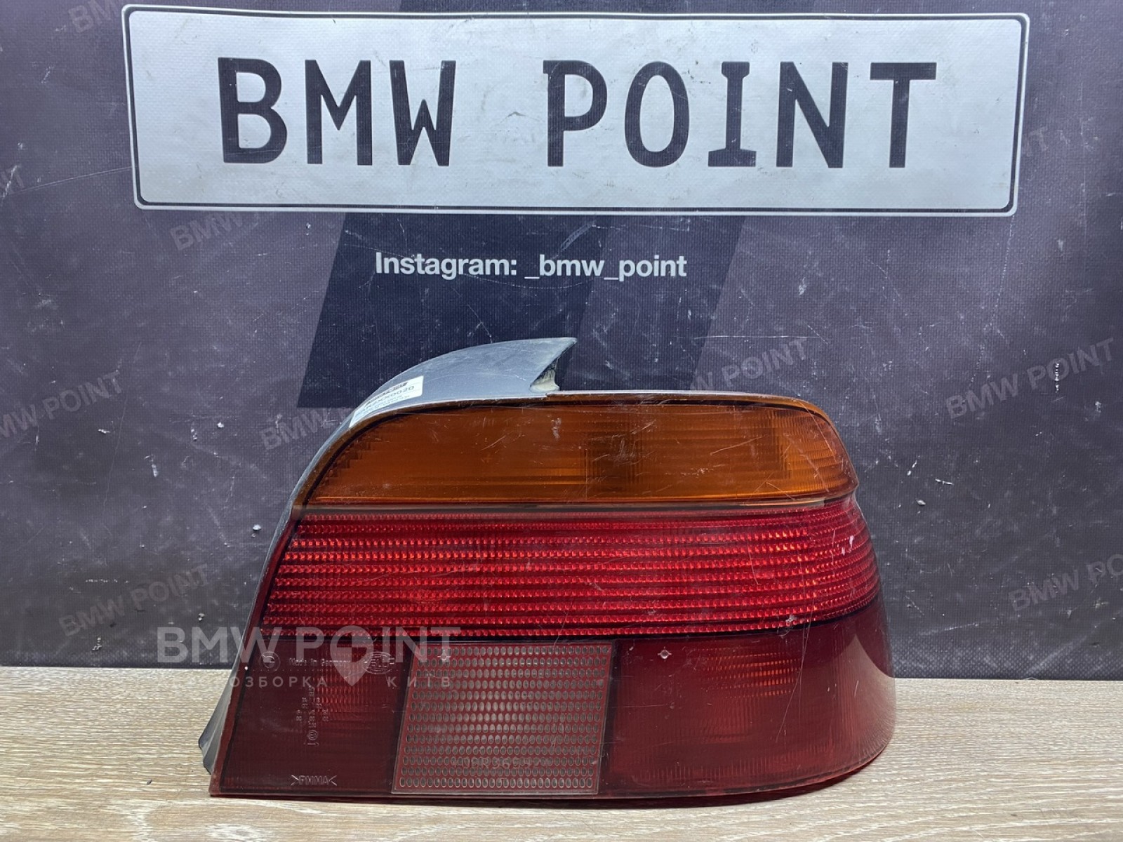 Задній ліхтар BMW E39 правий дорестайл