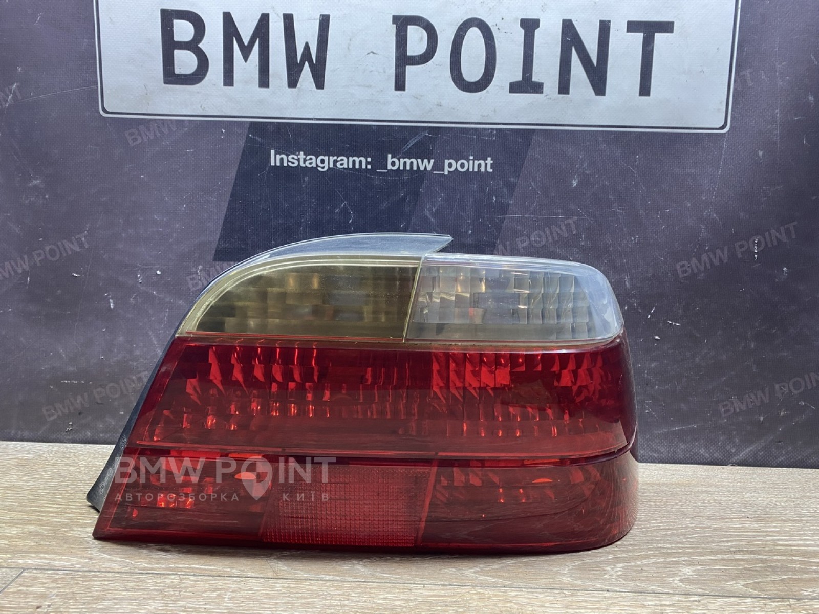 Задній ліхтар BMW e38 правий рестайл
