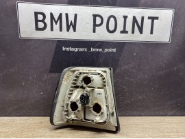 Задній ліхтар BMW E34 на крилі правий седан