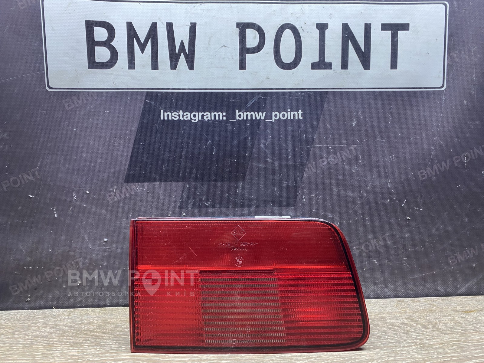 Задній ліхтар BMW E39 в кришку багажника лівий турінг дорестайл