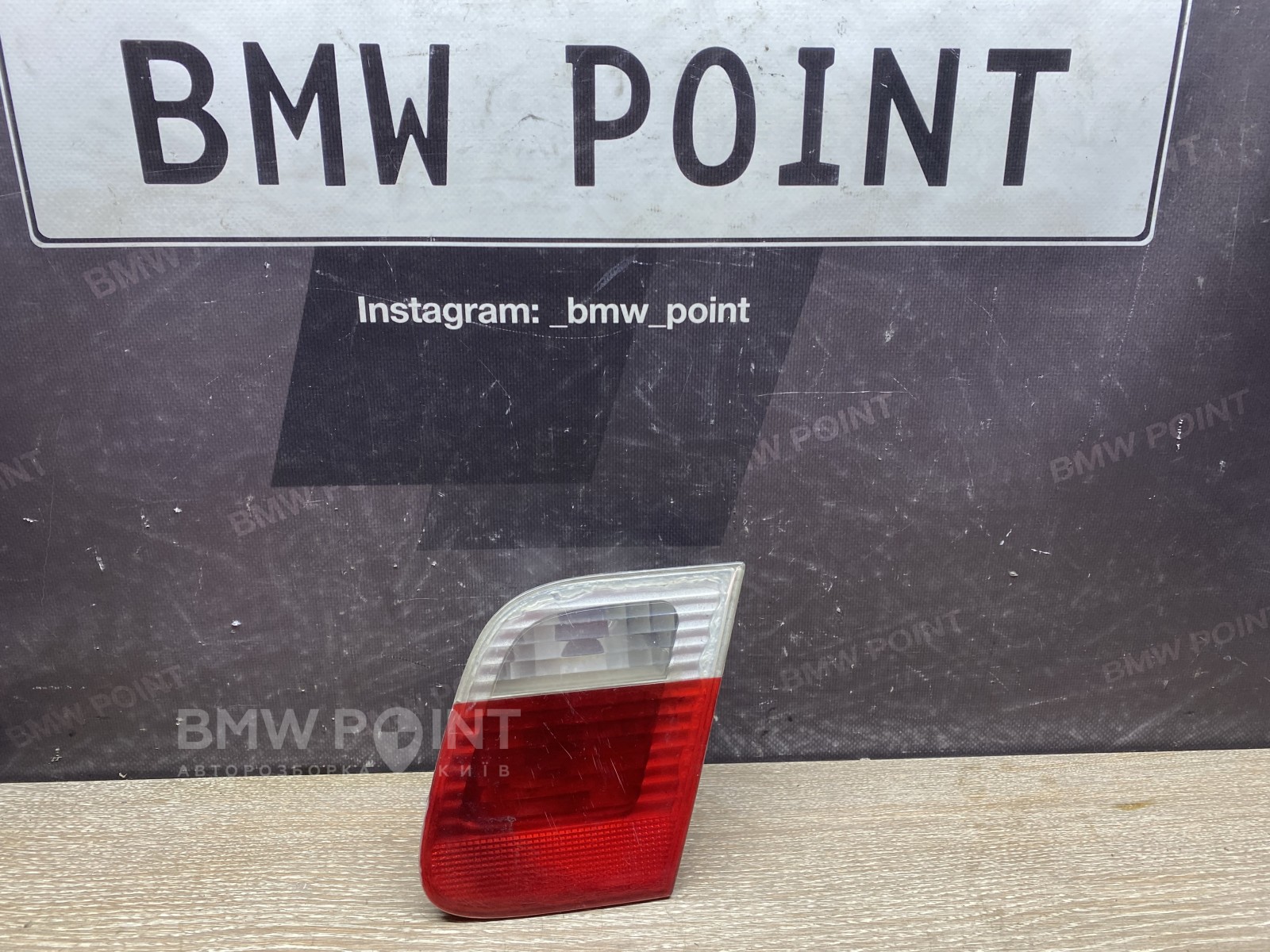 Задній ліхтар BMW E46 в кришку багажника правий седан рестайл