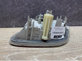 Задній ліхтар BMW E46 в кришку багажника правий седан рестайл