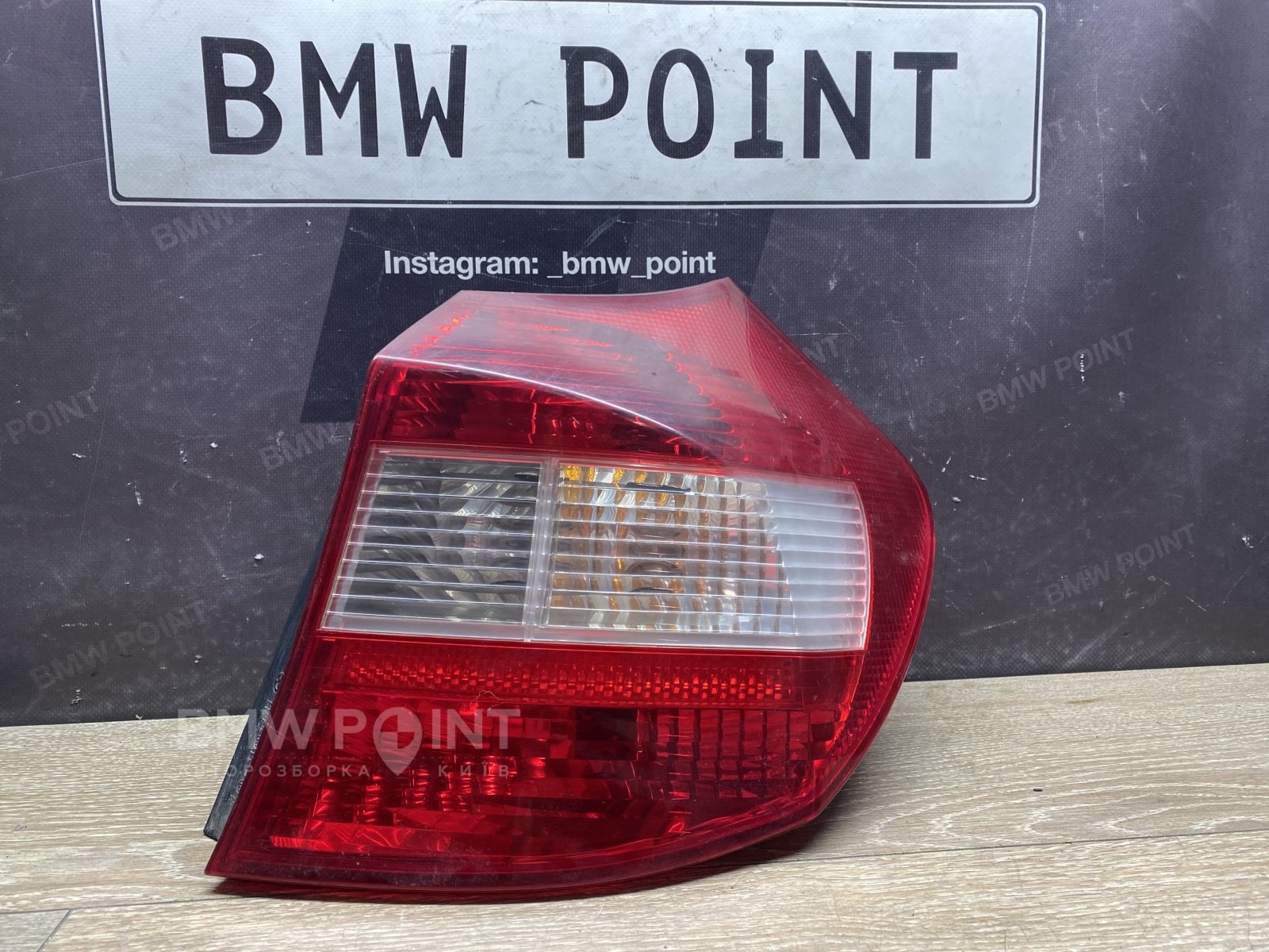Задній ліхтар BMW E87 правий
