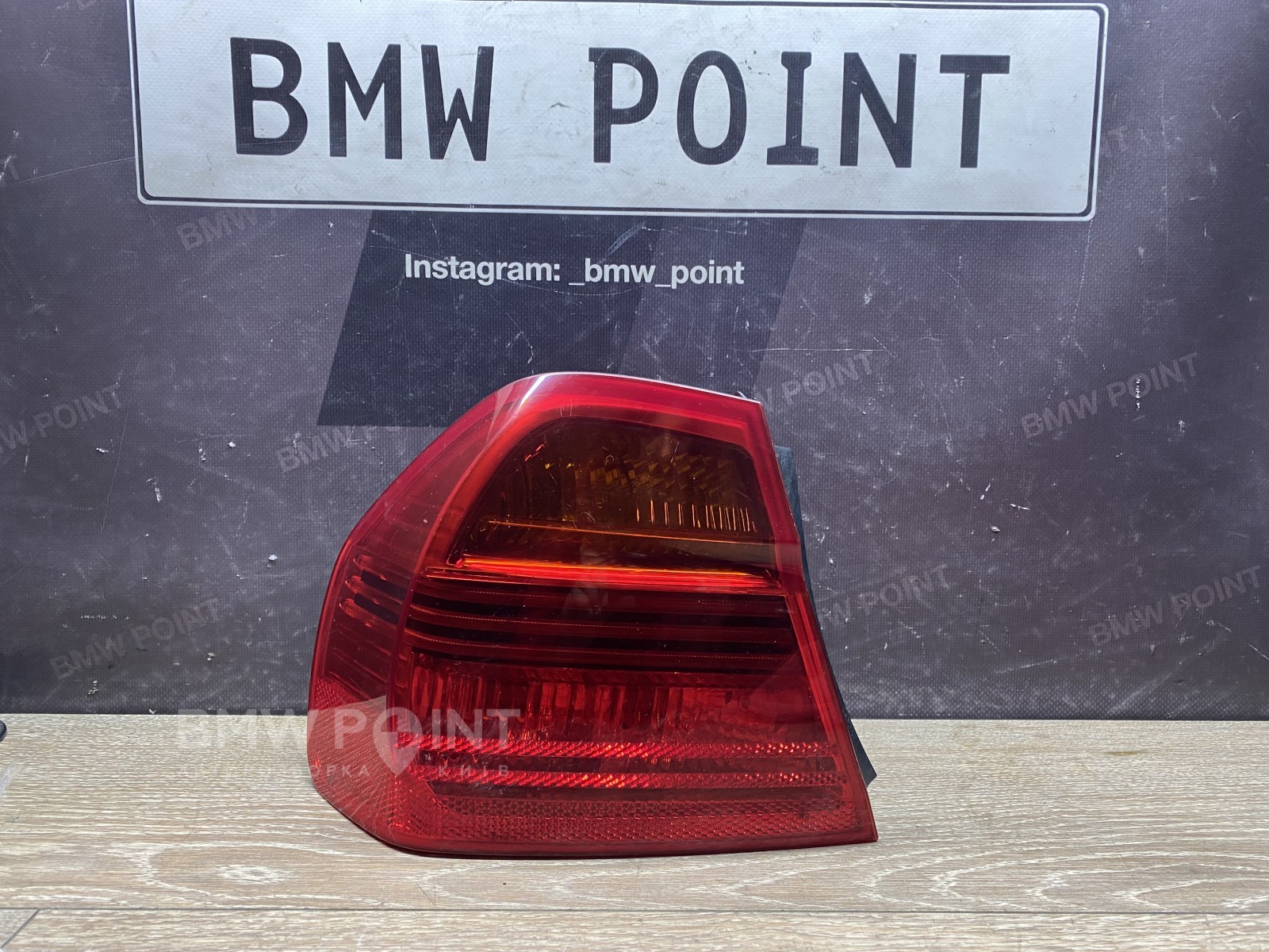 Задній ліхтар BMW E90 на крилі лівий дорестайл
