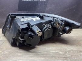 Фара BMW E90 права дорестайл