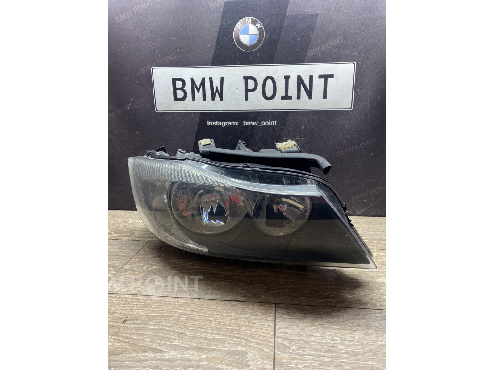 Фара BMW E90 права дорестайл галогенна