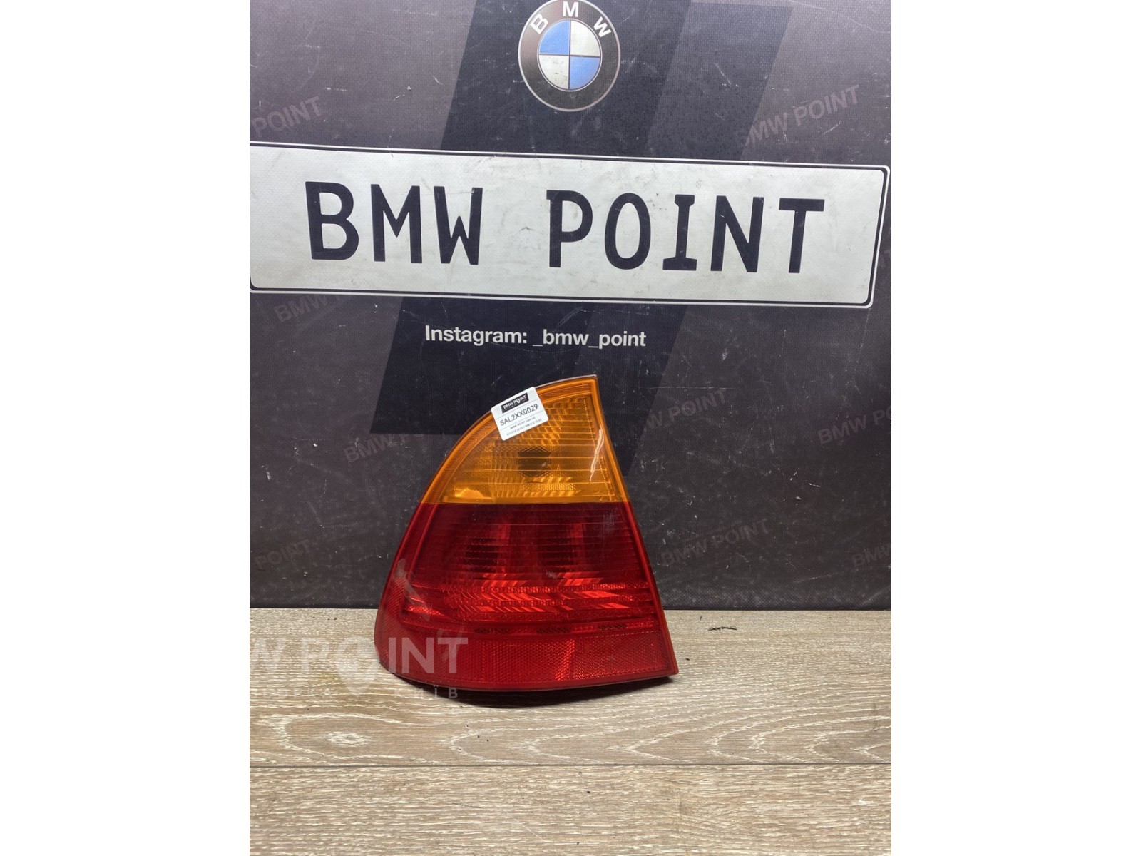 Задній ліхтар BMW E46 на крилі лівий універсал